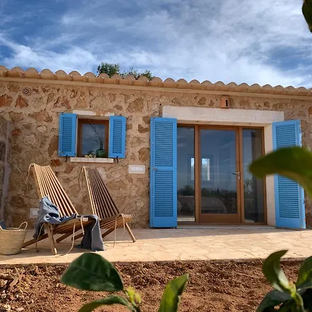 Blue Door Mallorca ファームステイ カス・コンコス・デス・カヴァリェル